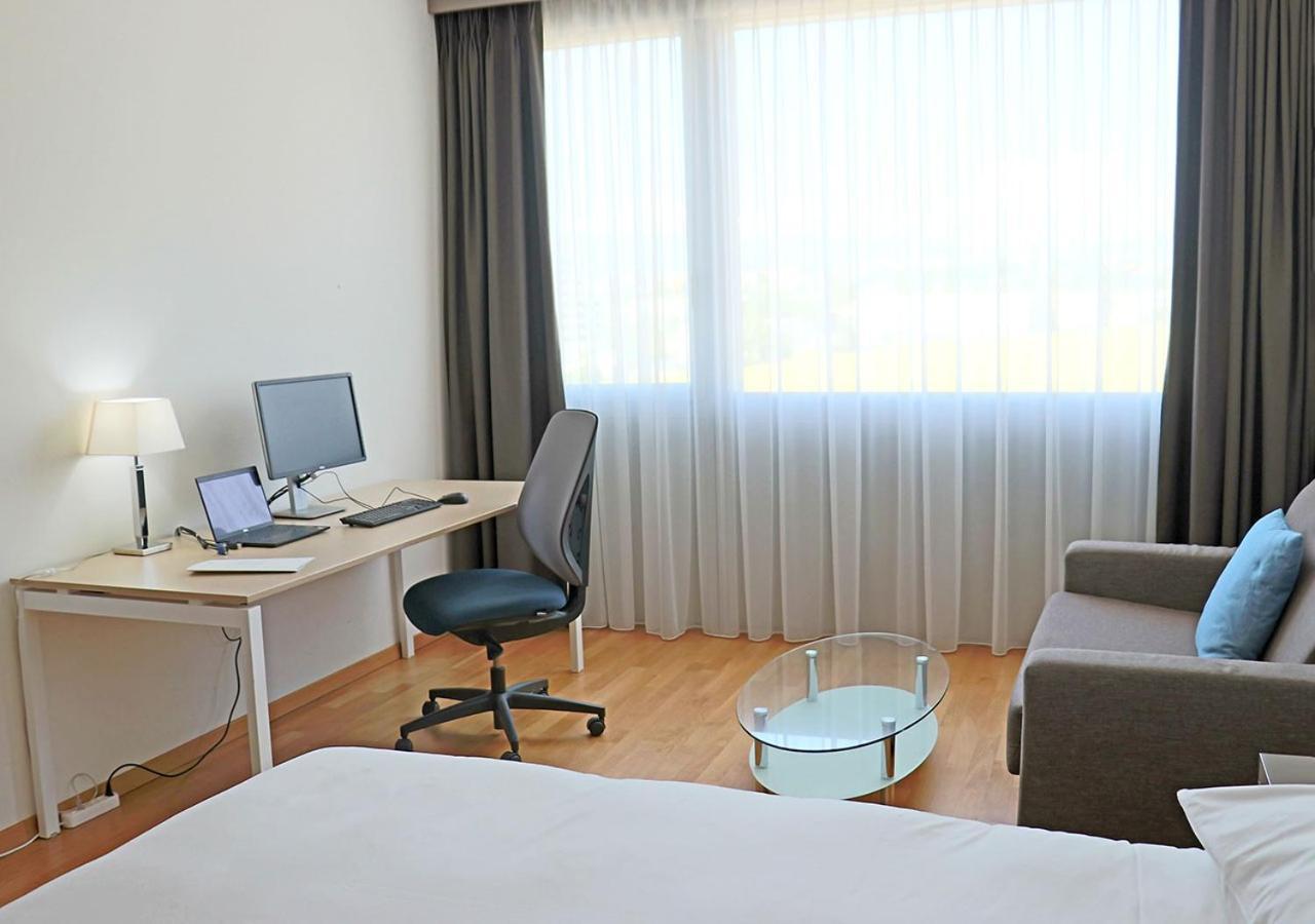 Discovery Hotel 3* Superior Crissier Kültér fotó
