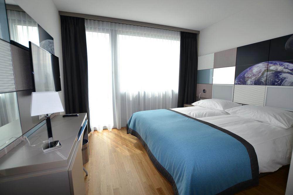 Discovery Hotel 3* Superior Crissier Kültér fotó