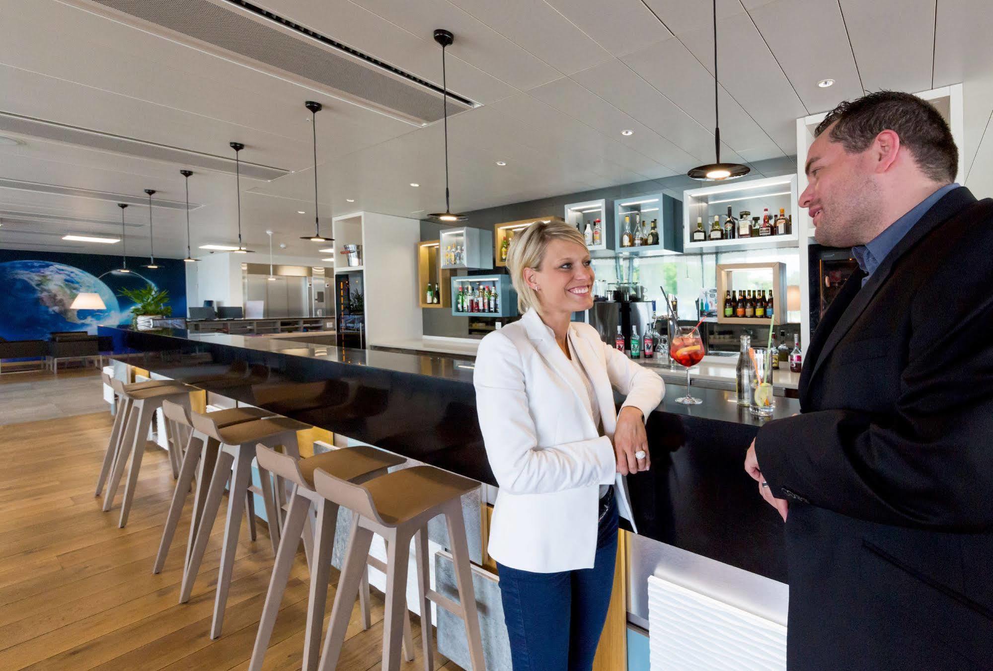 Discovery Hotel 3* Superior Crissier Kültér fotó