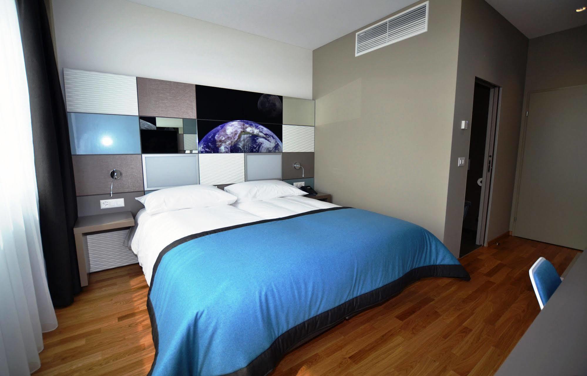 Discovery Hotel 3* Superior Crissier Kültér fotó